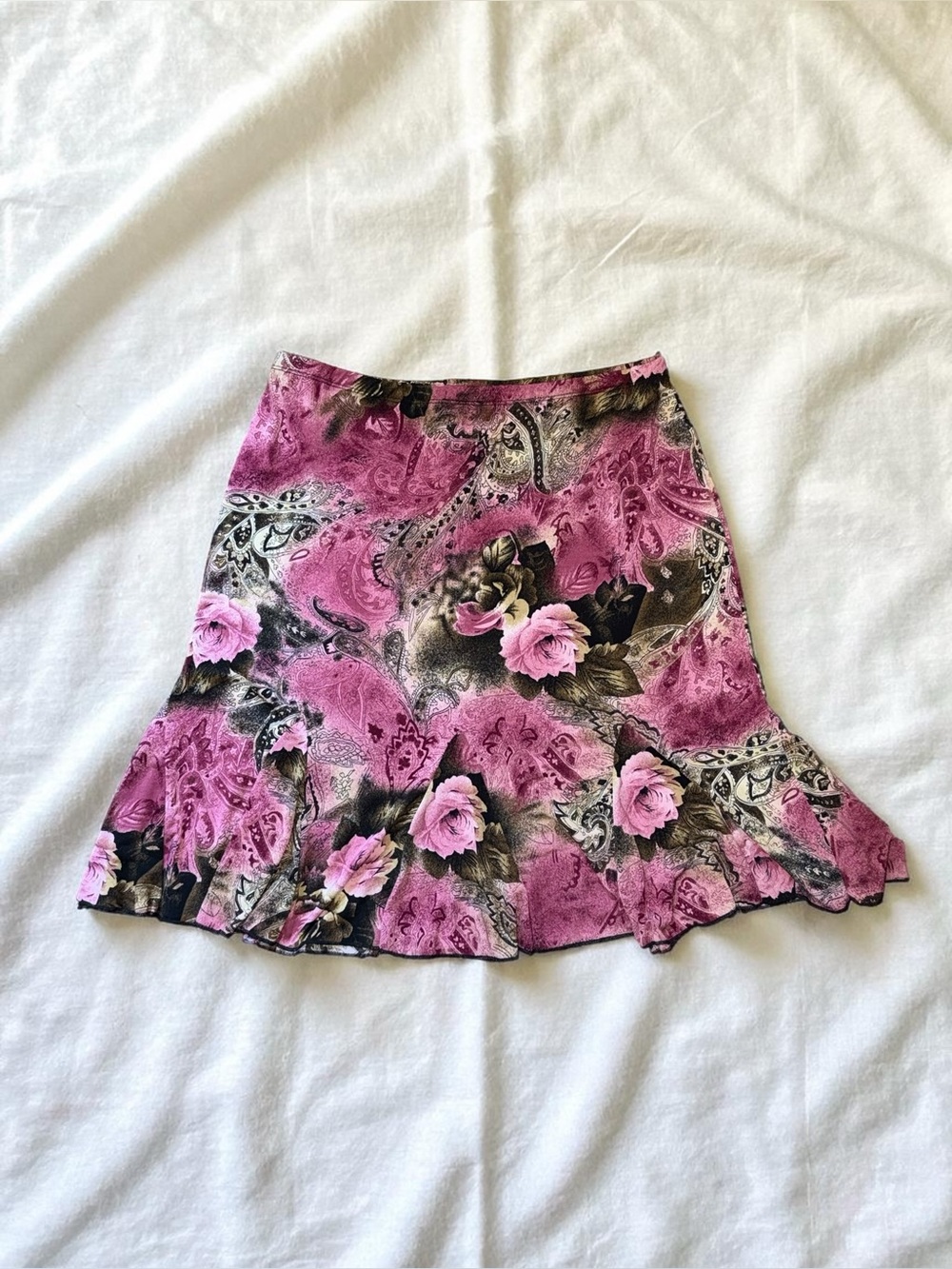 Y2K ruffled him stretchy slinky knee length floral skirt - Picture 2 of 4